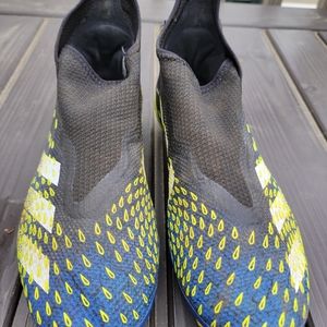 Adidas predator soccer cleats size 7